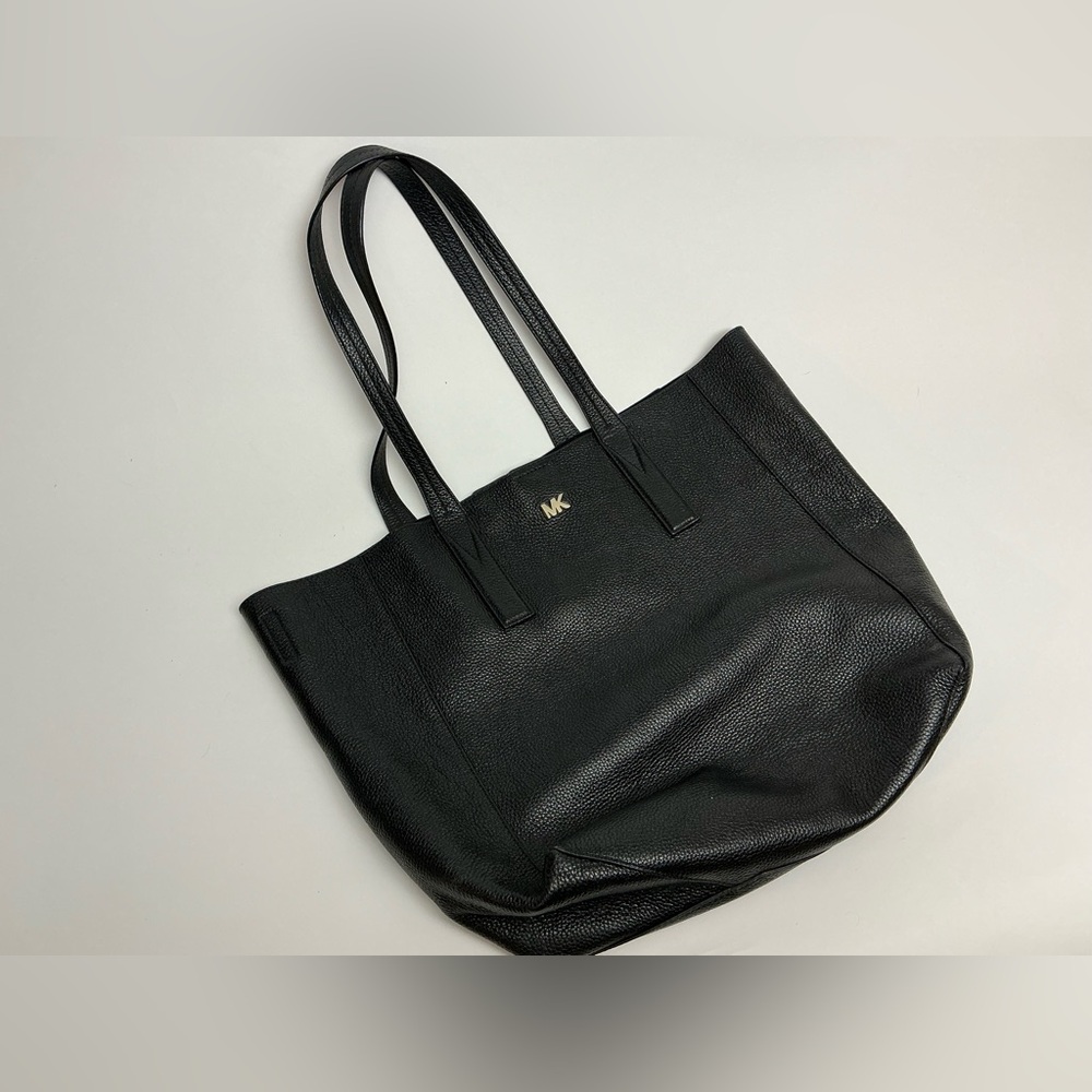Michael Kors Black Leather Pebbled Tote